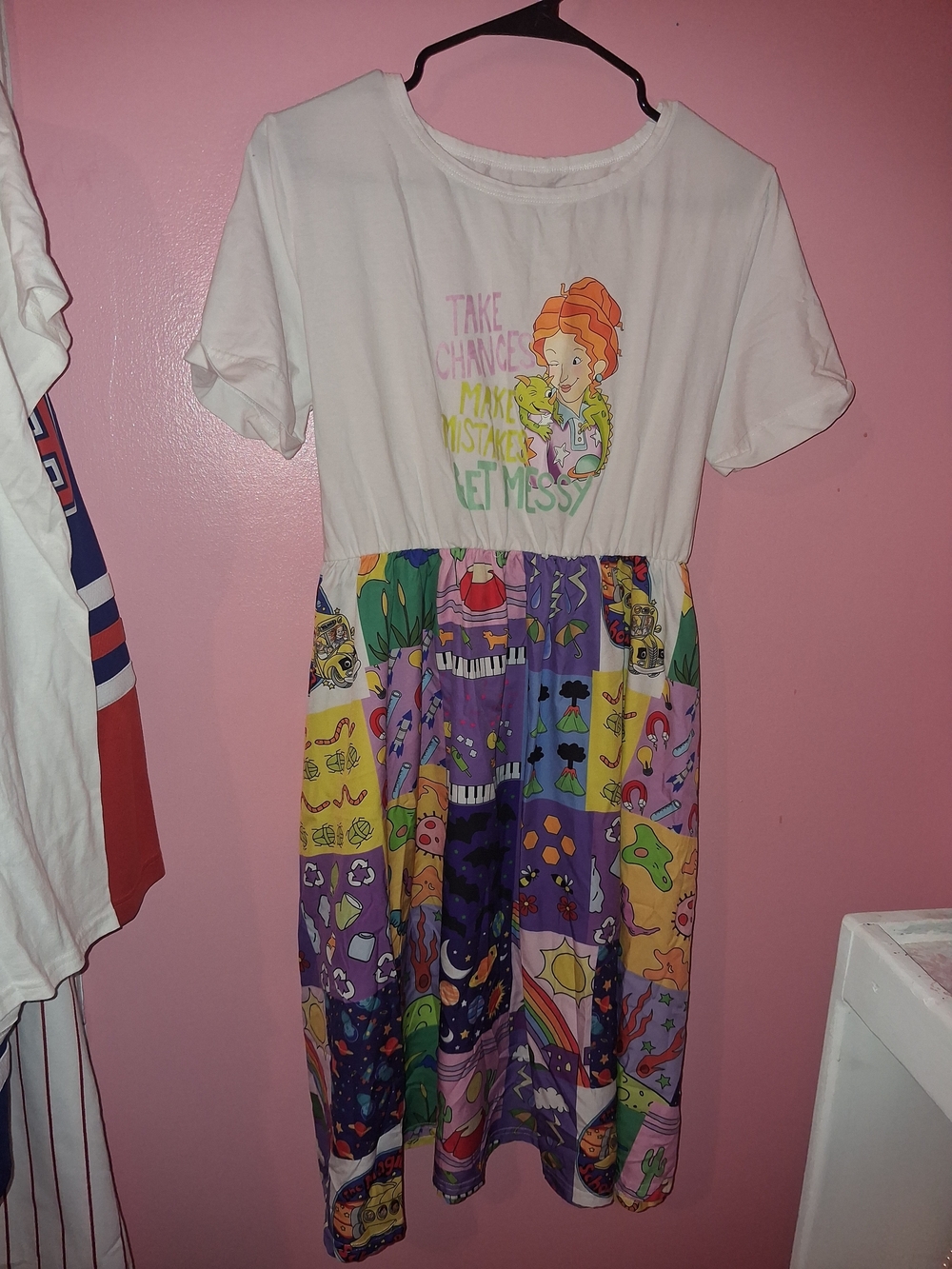 Ms. Frizzle Magic School Bus Dress Retro Cartoon Novelty Graphic Short Sleeve Xl